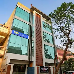 Fabhotel Super 3 Premium Varanasi