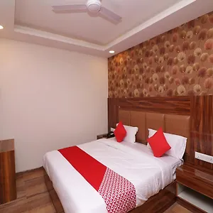 Hotel Olivia, New Delhi